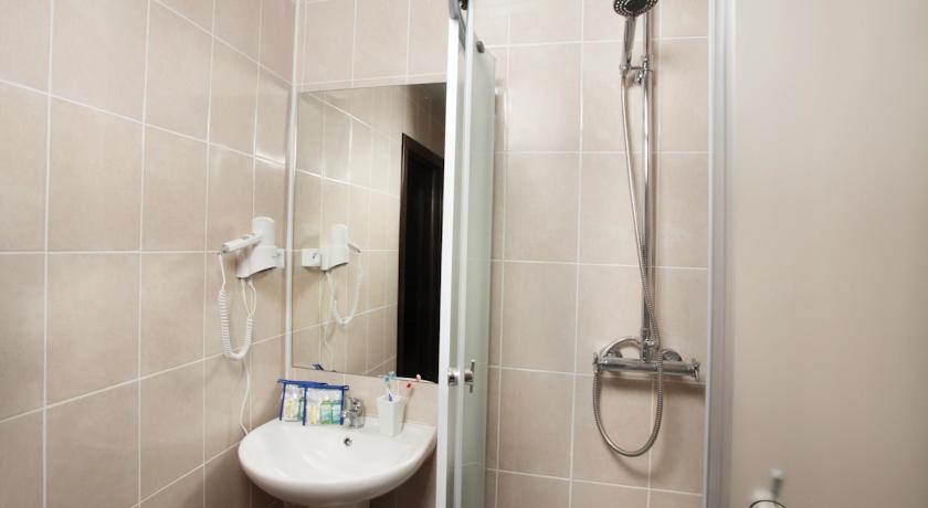 Imagen de la habitación del Hotel Regina Na Baumana. Foto 5