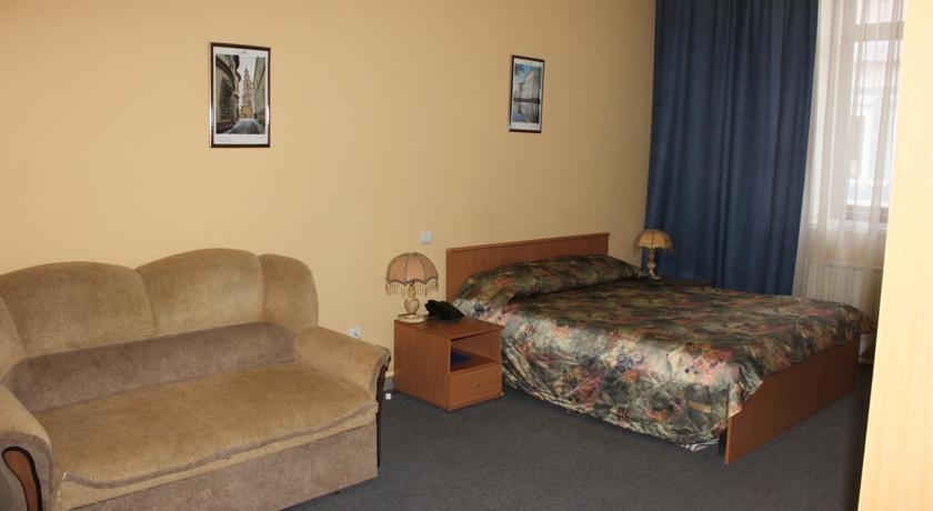 Imagen de la habitación del Hotel Regina Na Baumana. Foto 9