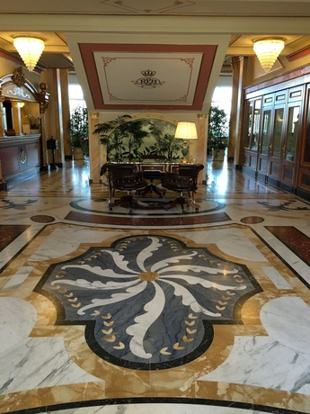 Imagen de los interiores del Hotel Regina Palace. Foto 11