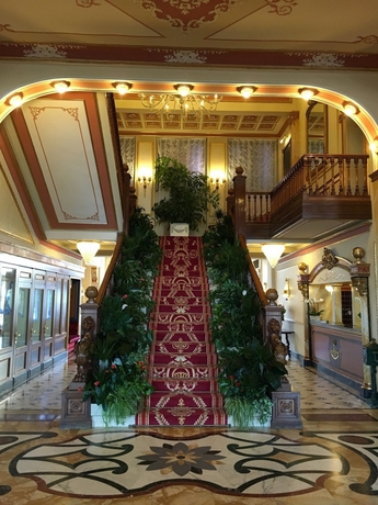 Imagen de los interiores del Hotel Regina Palace. Foto 14