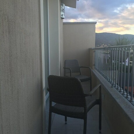 Imagen de la habitación del Hotel Regina Simius. Foto 16