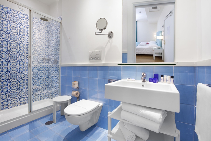 Imagen de la habitación del Hotel Regina Sorrento. Foto 3