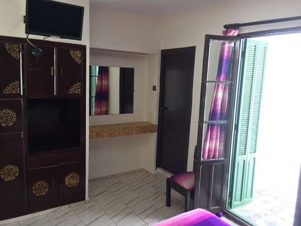 Imagen de la habitación del Hotel Regina, Tetuán. Foto 3