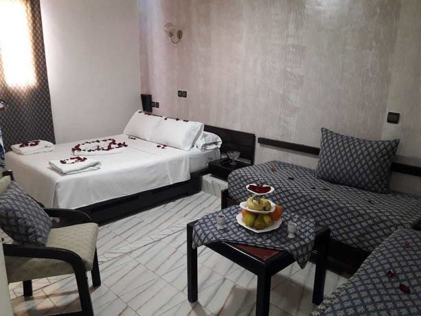 Imagen de la habitación del Hotel Regina, Tetuán. Foto 13