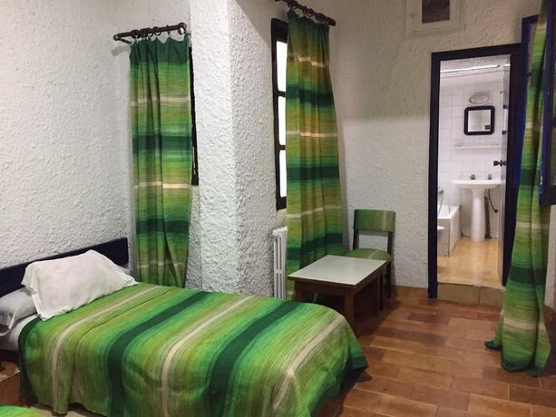 Imagen de la habitación del Hotel Regina, Tetuán. Foto 19