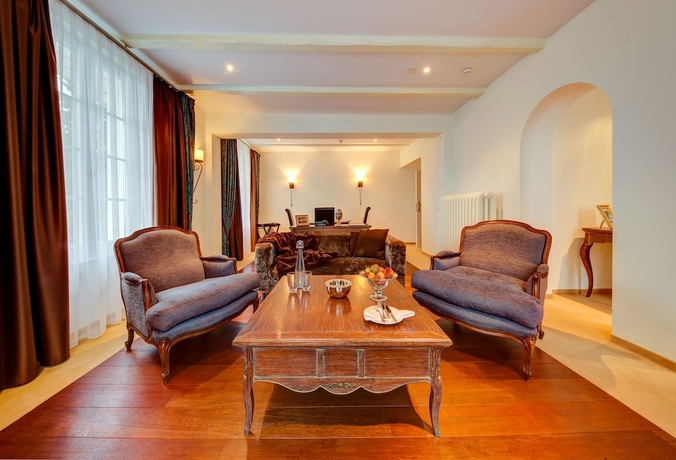 Imagen de la habitación del Hotel Regina Wengen. Foto 8