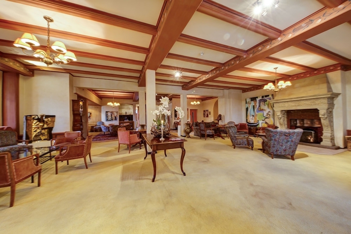 Imagen de los interiores del Hotel Regina Wengen. Foto 17