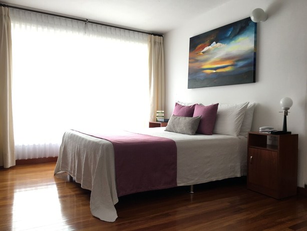 Imagen de la habitación del Hotel Regines. Foto 2