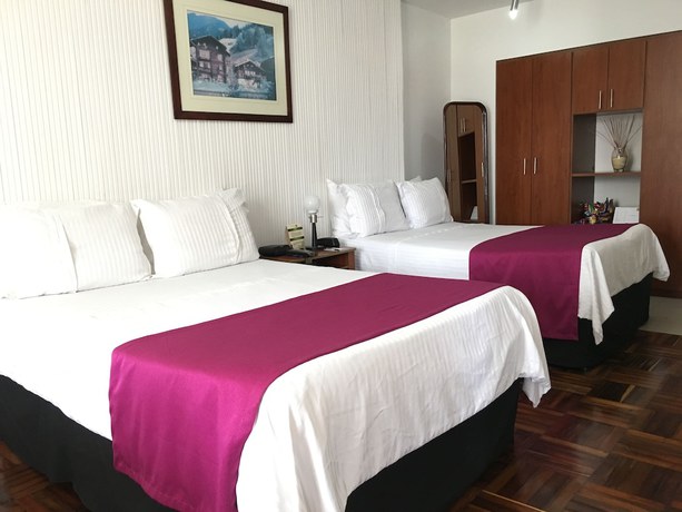 Imagen de la habitación del Hotel Regines. Foto 10