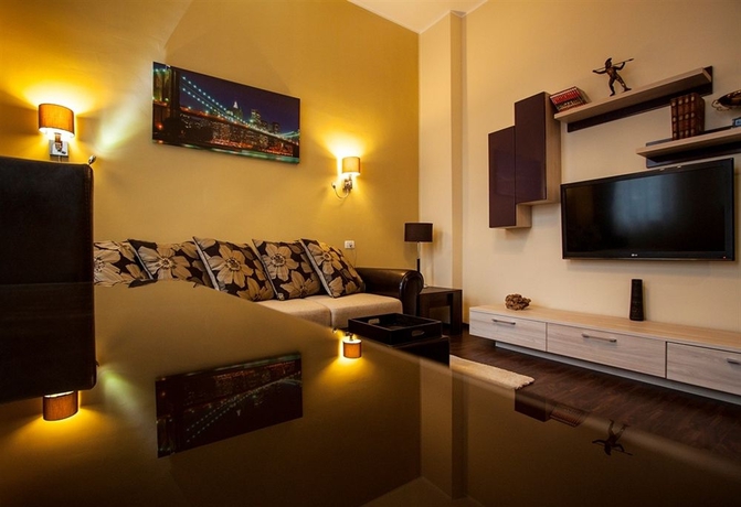 Imagen de los interiores del Hotel Reginetta. Foto 15