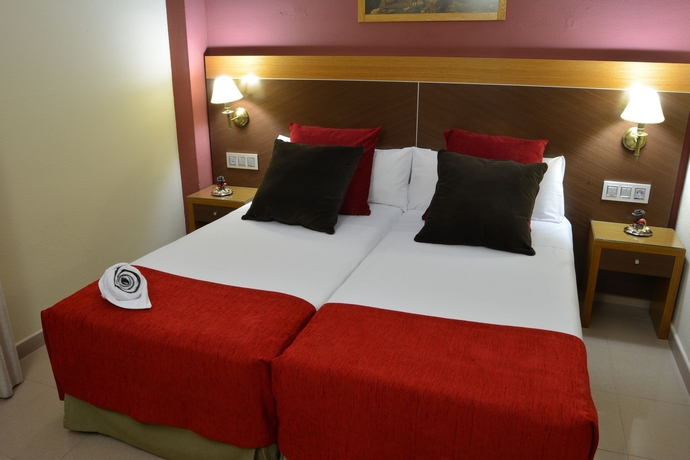 Imagen de la habitación del Hotel Regio 2. Foto 7