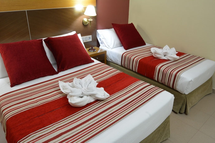 Imagen de la habitación del Hotel Regio 2. Foto 12