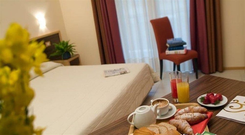 Imagen de la habitación del Hotel Regiohotel Manfredi. Foto 7