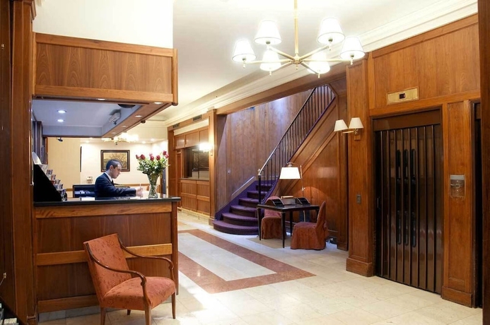 Imagen de los interiores del Hotel Regis, Buenos Aires. Foto 19