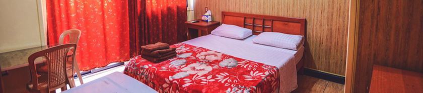 Imagen de la habitación del Hotel Regis. Foto 4