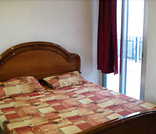 Imagen de la habitación del Hotel Regis. Foto 5