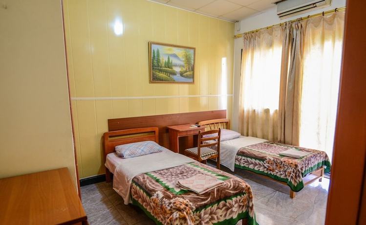 Imagen de la habitación del Hotel Regis. Foto 7