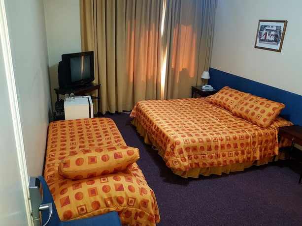 Imagen de la habitación del Hotel Regis Orho. Foto 2