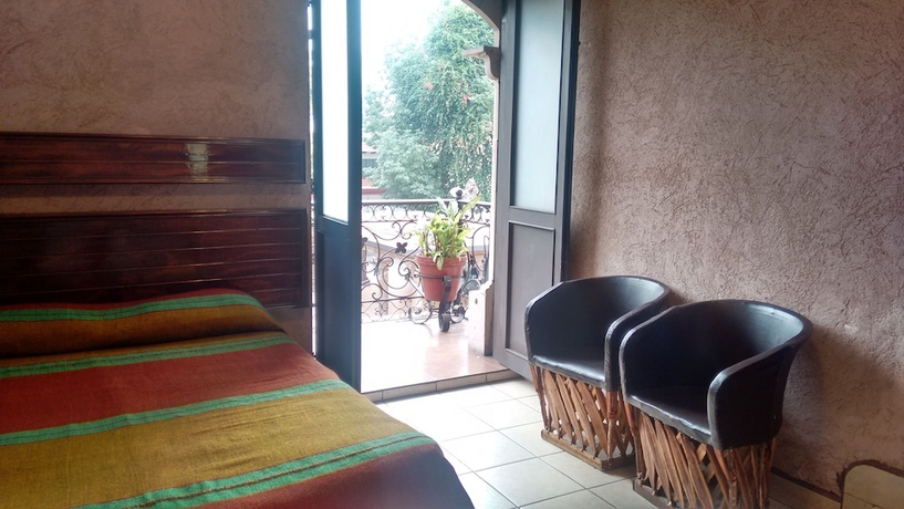 Imagen de la habitación del Hotel Regis, Uruapan. Foto 8