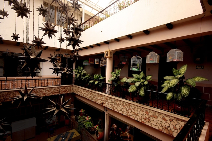 Imagen de los interiores del Hotel Regis, Uruapan. Foto 19