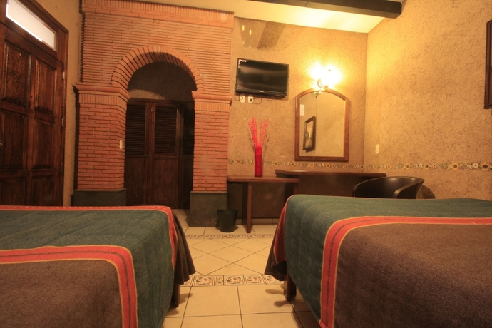 Imagen de la habitación del Hotel Regis, Uruapan. Foto 12