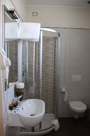 Imagen de la habitación del Hotel Regit. Foto 10