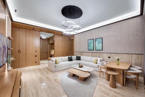 Imagen general del Hotel Regnum The Crown. Foto 3