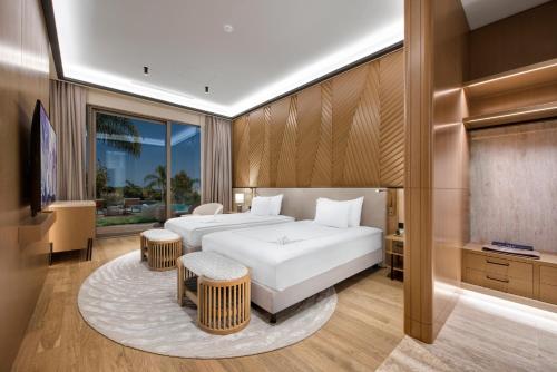 Imagen general del Hotel Regnum The Crown. Foto 13