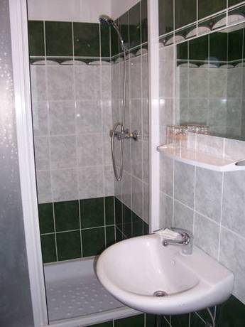 Imagen de la habitación del Hotel Regrus. Foto 3