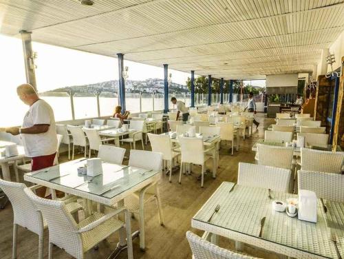 Imagen general del Hotel Regulus Beach Resort. Foto 9