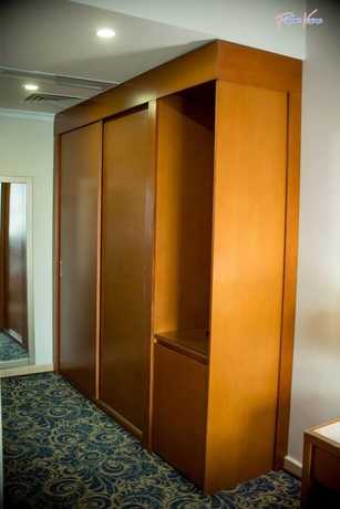 Imagen de la habitación del Hotel Rehana Plaza. Foto 11