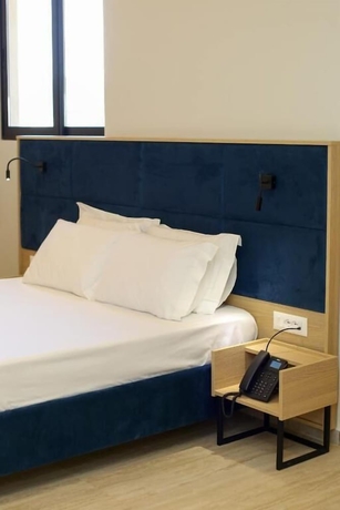 Imagen de la habitación del Hotel ReiVal. Foto 11