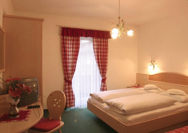 Imagen de la habitación del Hotel Reichegger. Foto 11