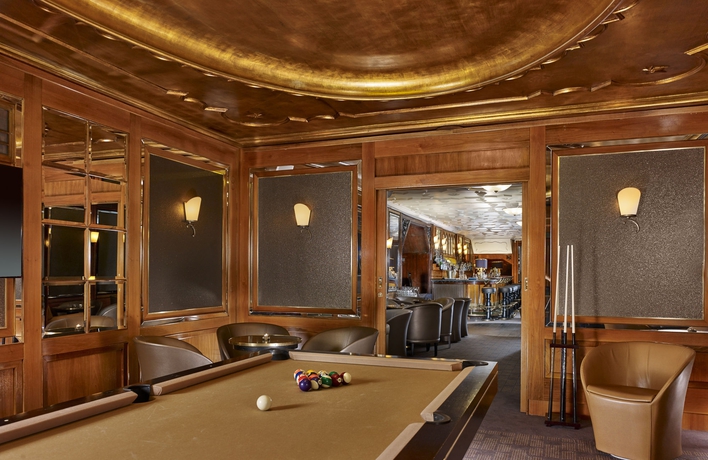 Imagen del bar/restaurante del Hotel Reichshof Hamburg. Foto 6