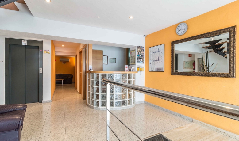 Imagen de los interiores del Hotel Reig. Foto 8