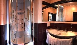 Imagen de la habitación del Hotel Reikartz Attache Kyiv. Foto 2