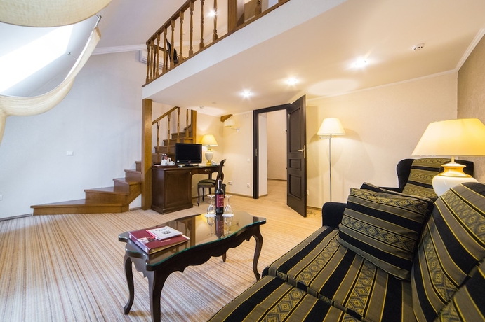 Imagen de la habitación del Hotel Reikartz Medievale. Foto 11