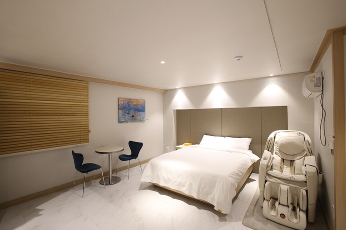 Imagen de la habitación del Hotel Rein. Foto 5