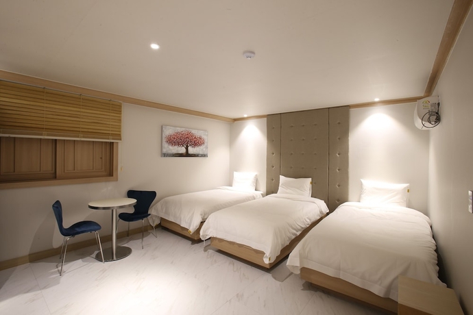 Imagen de la habitación del Hotel Rein. Foto 7
