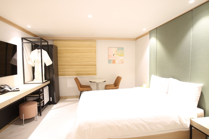 Imagen de la habitación del Hotel Rein. Foto 8