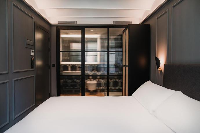 Imagen de la habitación del Hotel Reina 107 Beach Boutique. Foto 4