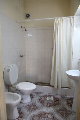 Imagen de la habitación del Hotel Reina, Buenos Aires. Foto 14