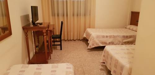 Imagen de la habitación del Hotel Reina Isabel, Lleida. Foto 6