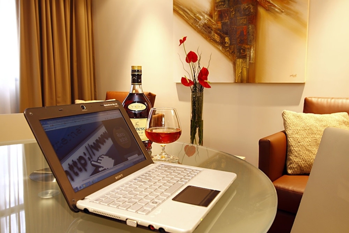 Imagen de la habitación del Hotel Reina Isabel, Quito. Foto 14