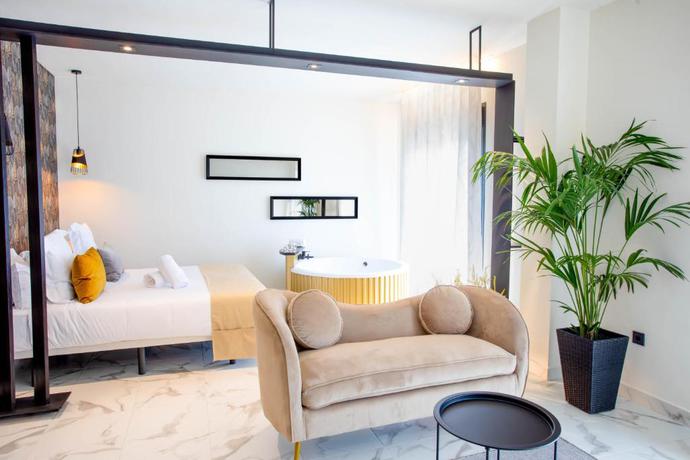 Imagen de la habitación del Hotel Reina Victoria La Plaza. Foto 8