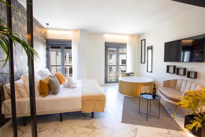 Imagen de la habitación del Hotel Reina Victoria La Plaza. Foto 13
