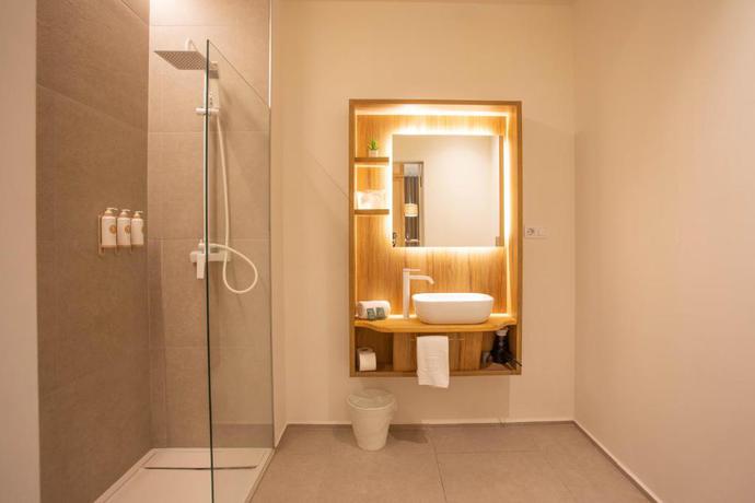 Imagen de la habitación del Hotel Reina Victoria Vel&aacute;zquez. Foto 2