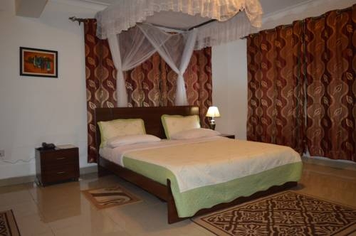 Imagen de la habitación del Hotel Reinah Tourist. Foto 2