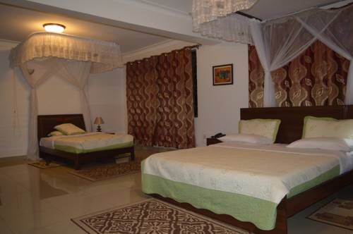 Imagen de la habitación del Hotel Reinah Tourist. Foto 3