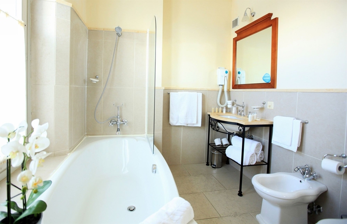 Imagen de la habitación del Hotel Reine Victoria. Foto 6